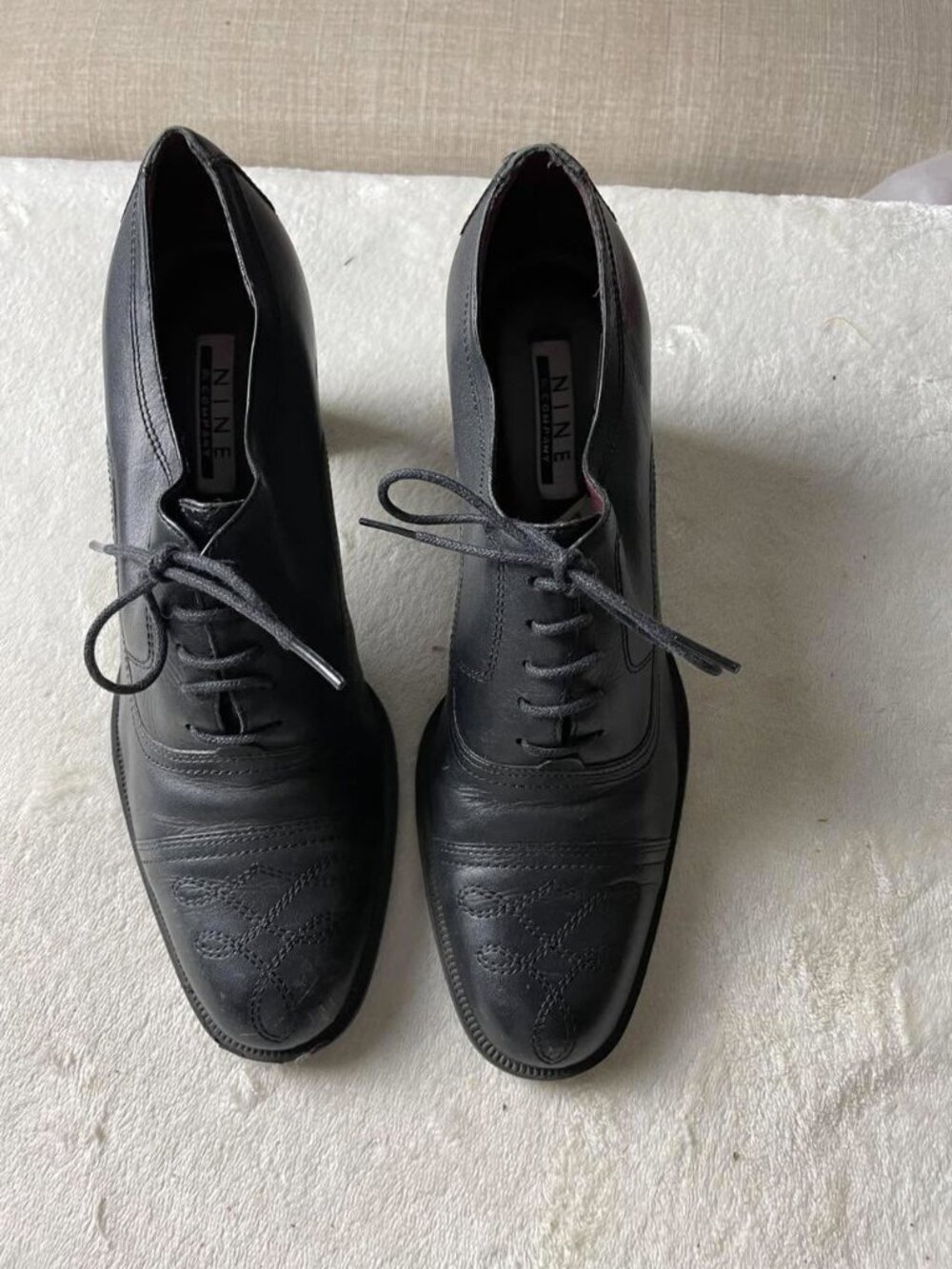 EUC Nine & Co. Black Lace Up Heeled Oxfords size 7.5
